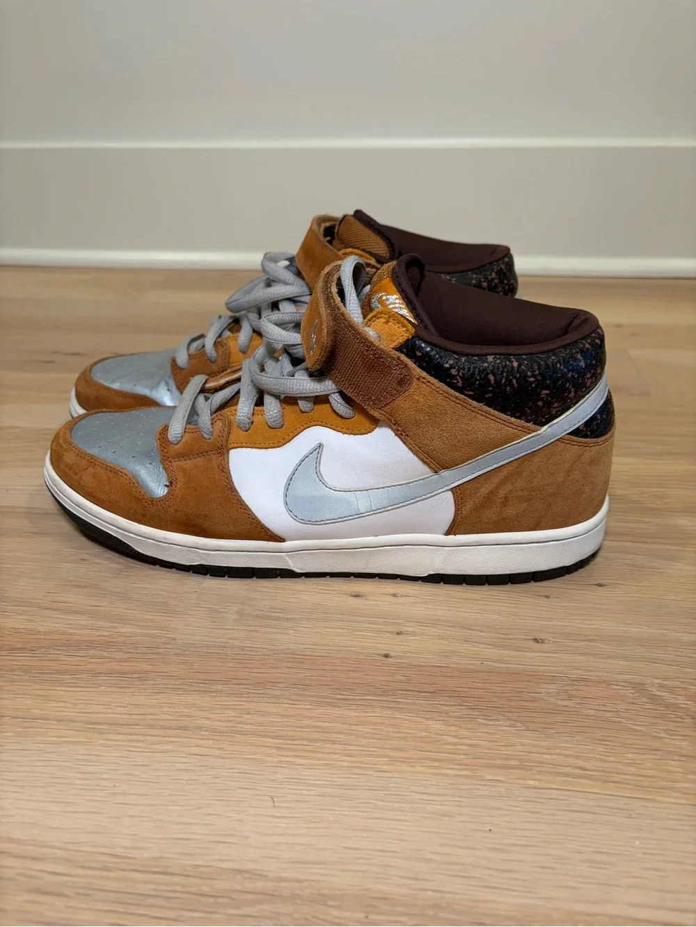 Nike SB Dunk Mid Pro Fender Bass 2007 (314383-102) Size 13 - Vintage Rare